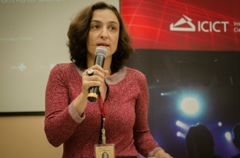 Professora Katia Lerner